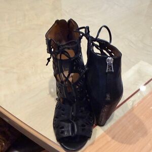 Elegant Black Lace-Up Women's Shoes